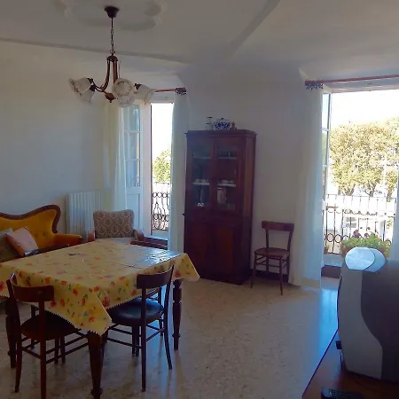S92 - Sirolo, Bilocale In Piazza Vista Mare Lägenhet *