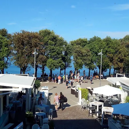 S92 - Sirolo, Bilocale In Piazza Vista Mare * Sirolo